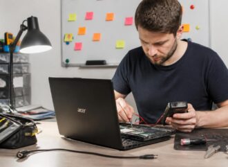 découvrez notre check-list it complète pour dépanner un pc portable acer qui ne démarre plus. solutions efficaces et conseils pratiques pour remettre votre appareil en marche rapidement.