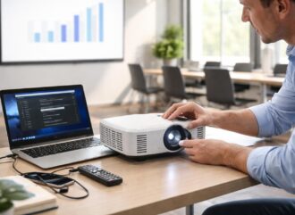 découvrez les astuces essentielles pour bien configurer votre vidéoprojecteur et réussir vos présentations avec une image claire et un son optimal.