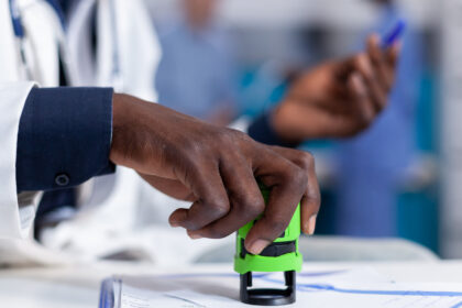 Le tampon d'entreprise à l'ère numérique : encore utile ou dépassé ?